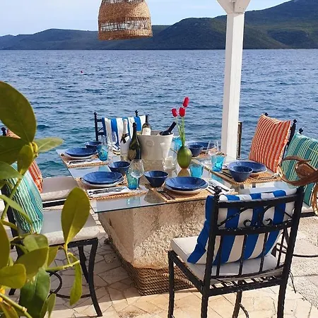 Pensión & Restaurant 4*