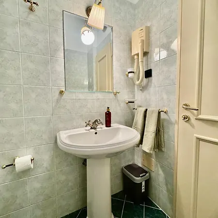 & Restaurant