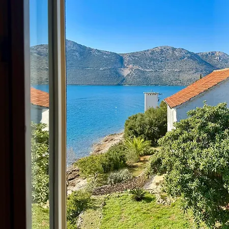 Pensión & Restaurant 4*