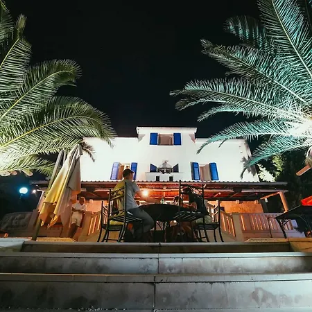 Pensión & Restaurant