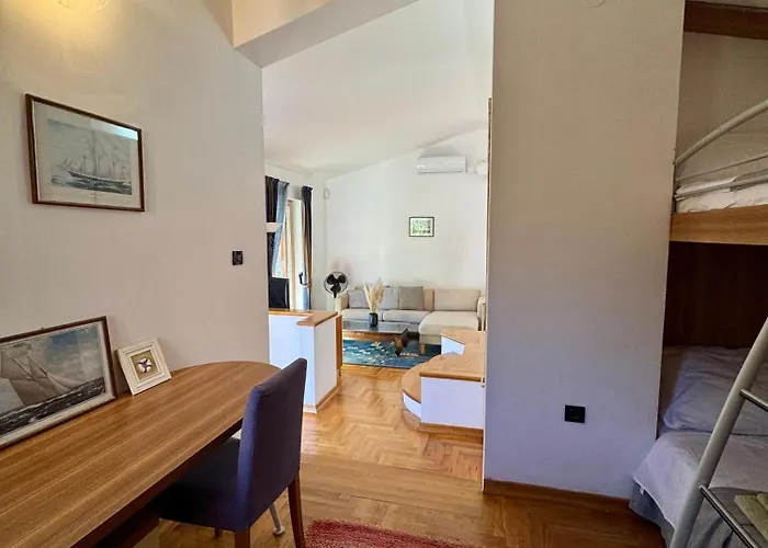 & Restaurant 4* Rava