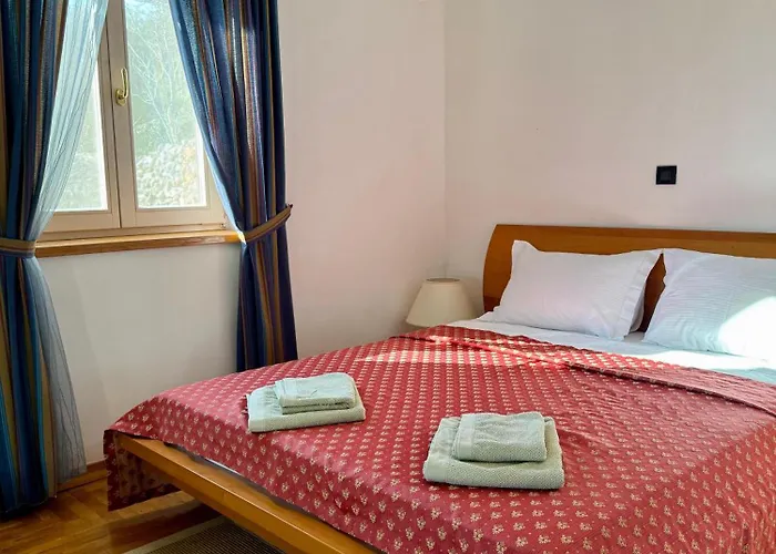 & Restaurant Guest house