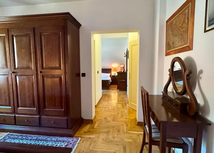 Guest house & Restaurant Rava