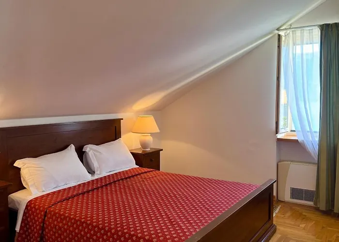 & Restaurant Guest house