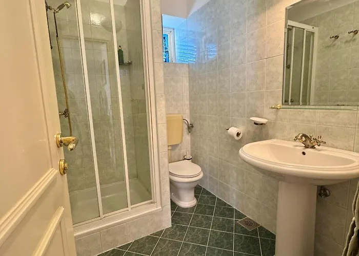 بيت ضيافة & Restaurant Rava