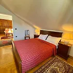 & Restaurant Penzion 4*
