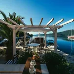 & Restaurant Maison d'hôtes 4*