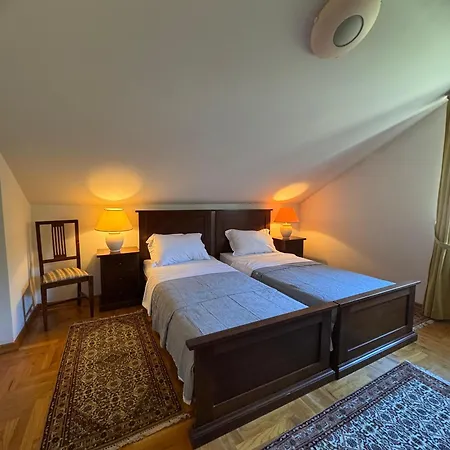 Guest house & Restaurant