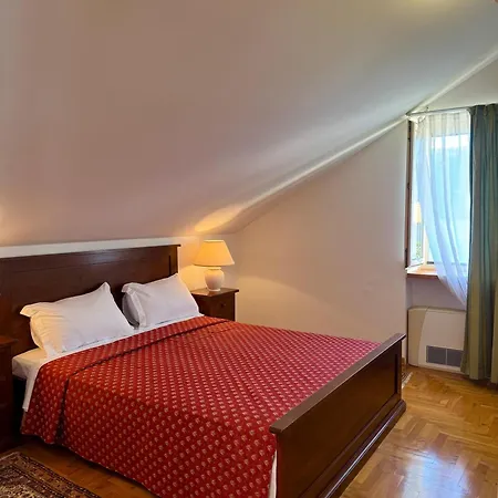 & Restaurant Guest house