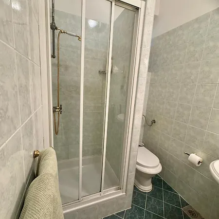 Guest house & Restaurant Rava