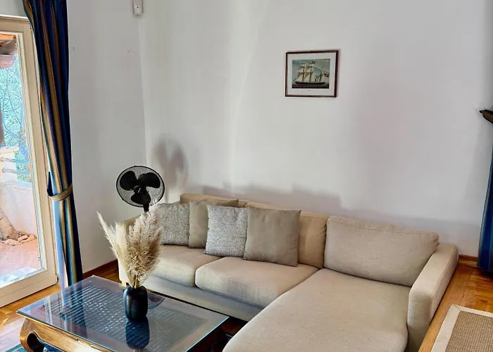 & Restaurant
