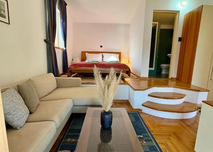 & Restaurant 4* Rava