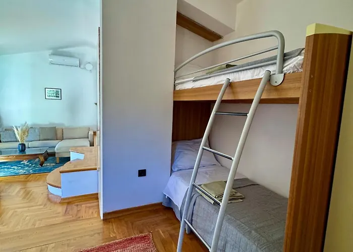 & Restaurant 4* Rava