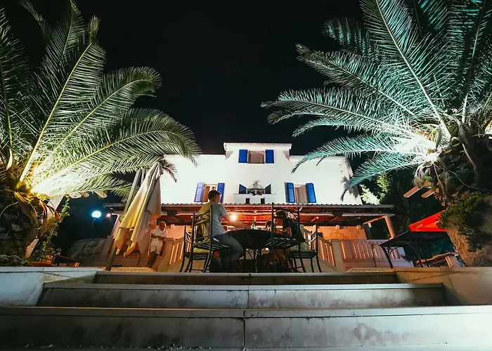 Πανσιόν & Restaurant